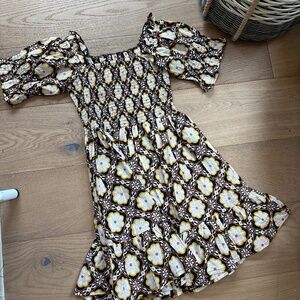 Women’s NWT Mille Resort & Travel Casual mini dress smock ruffle